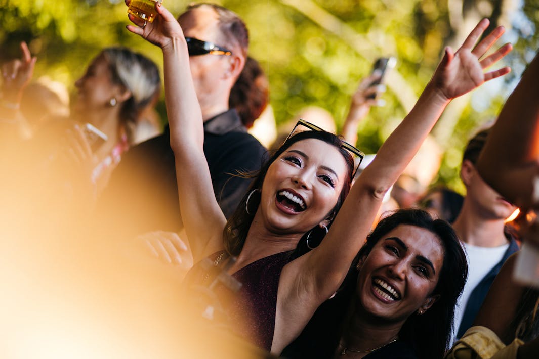 Vrouwelijke festivalganger